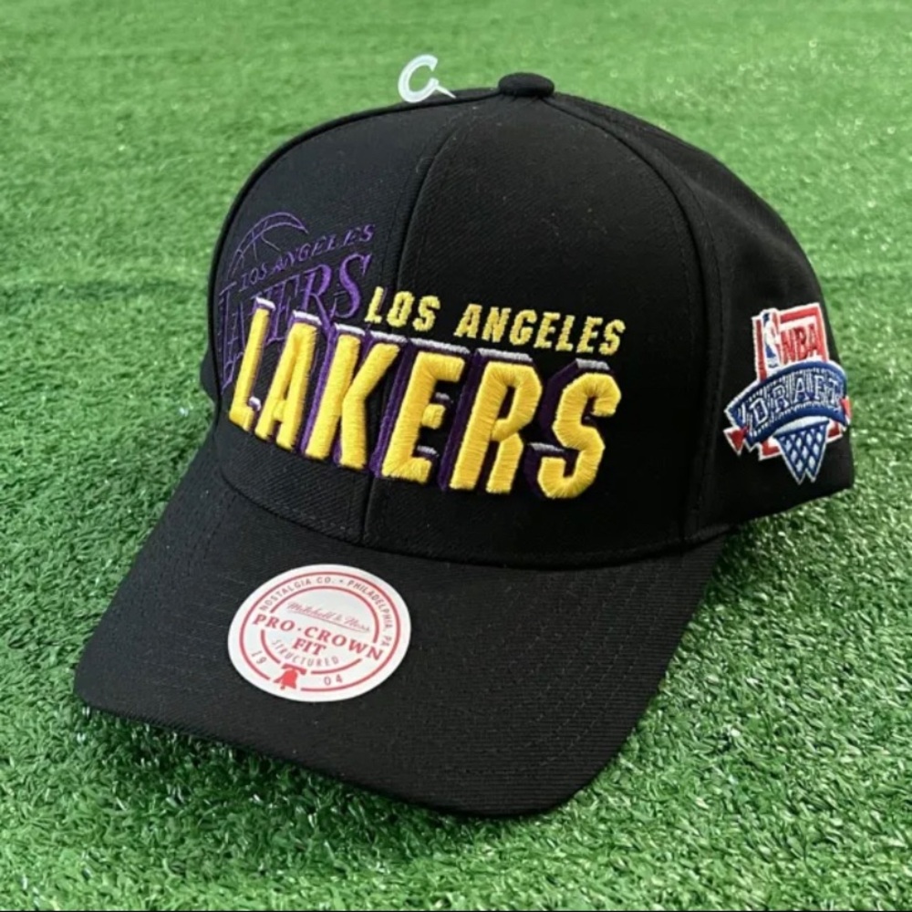 Los Angeles LA Lakers Mitchell & Ness NBA Draft Black Pro Crown Fit Snapback Hat